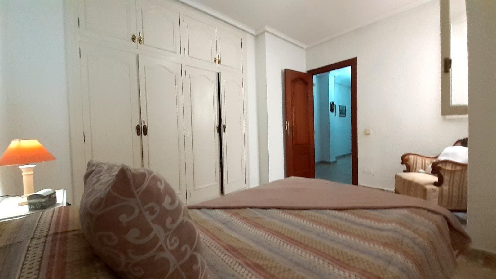 4-Bedroom Apartment in Torrevieja, Torrevieja - 24