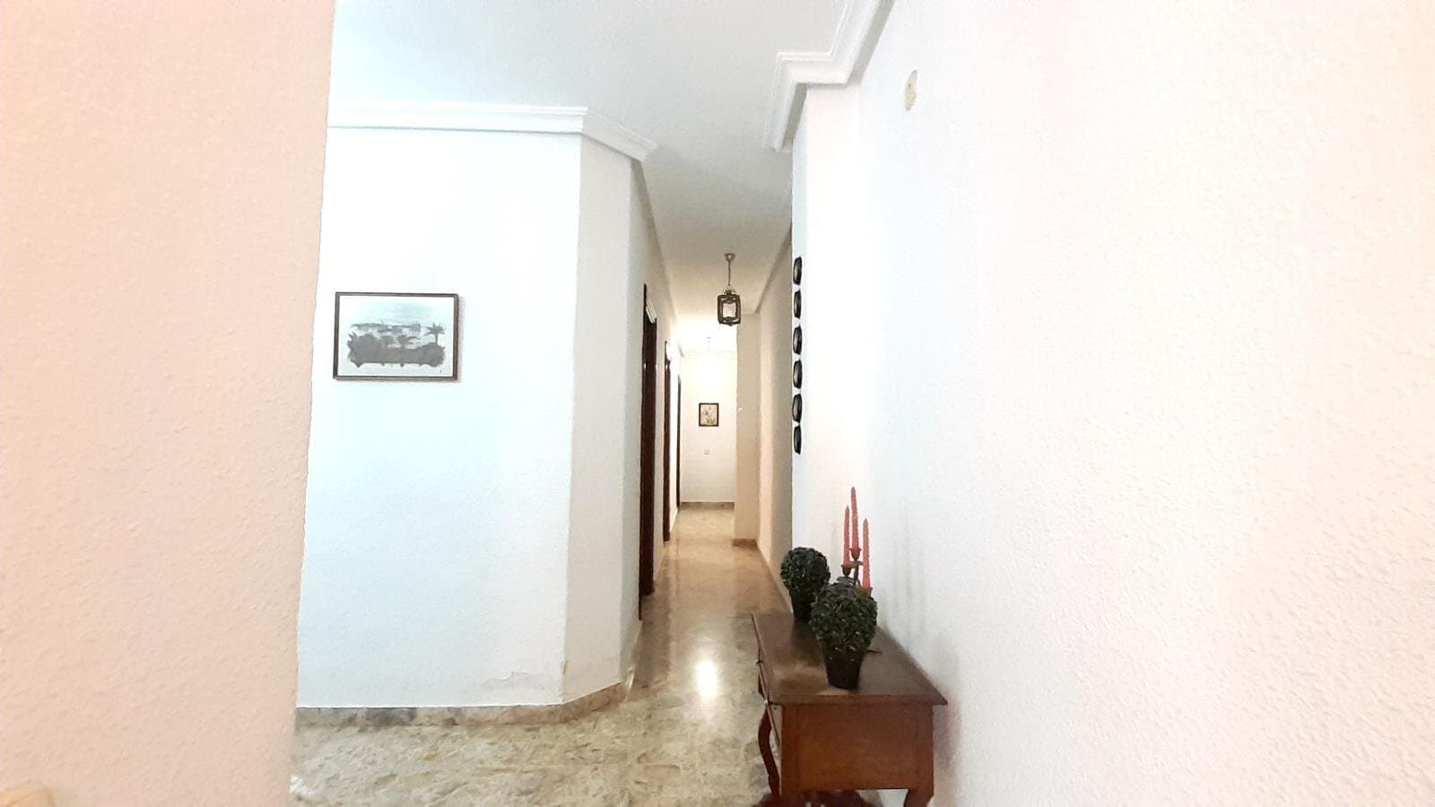 4-Bedroom Apartment in Torrevieja, Torrevieja - 35