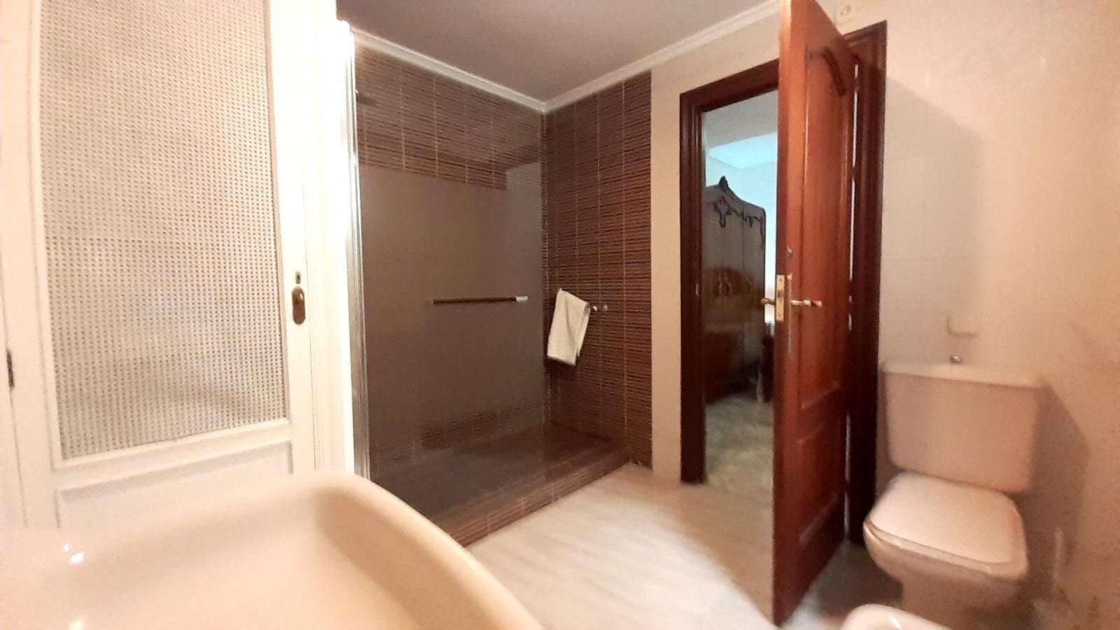 4-Bedroom Apartment in Torrevieja, Torrevieja - 40