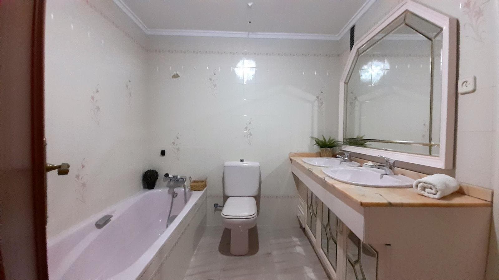 4-Bedroom Apartment in Torrevieja, Torrevieja - 41