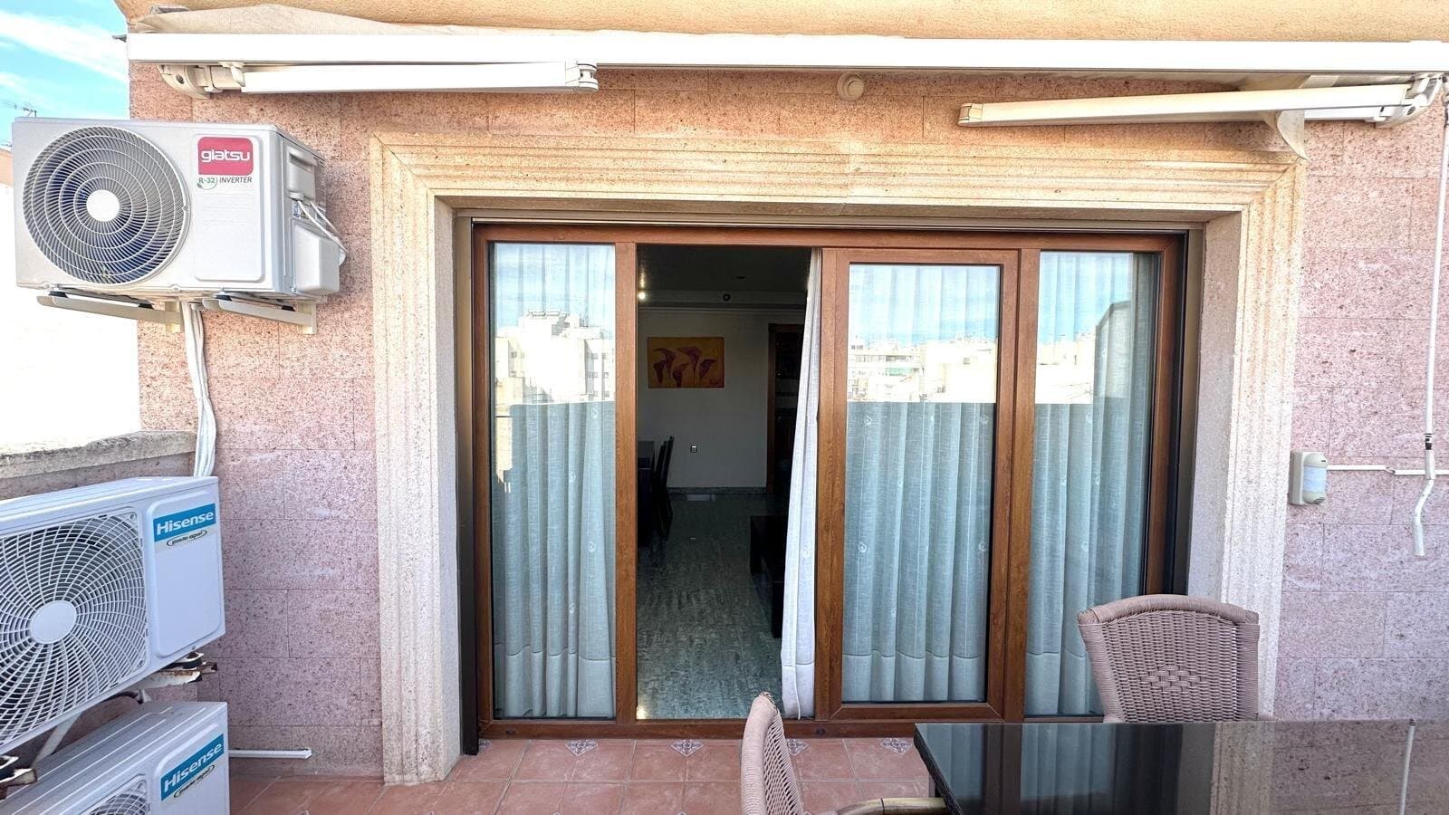 2-Bedroom Penthouse in Torrevieja, Torrevieja - 10
