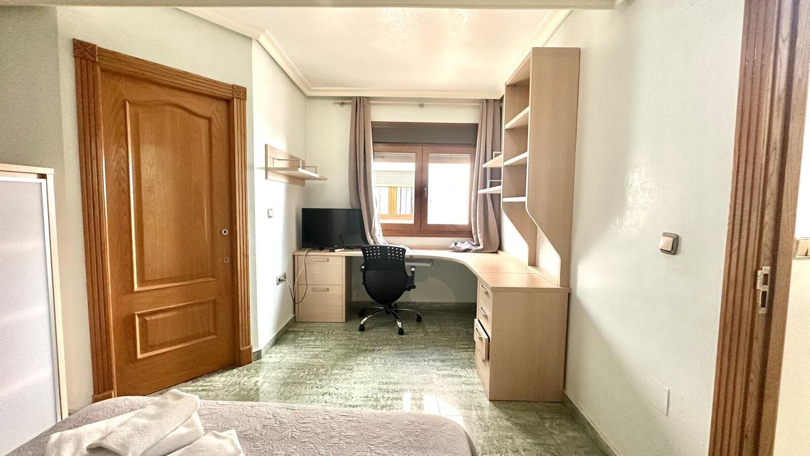 2-Bedroom Penthouse in Torrevieja, Torrevieja - 21
