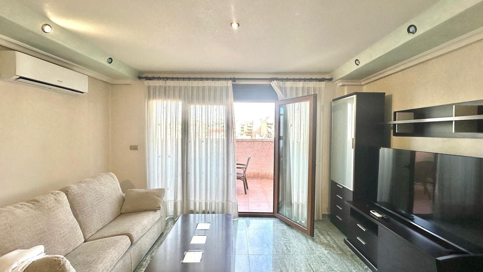 2-Bedroom Penthouse in Torrevieja, Torrevieja - 7
