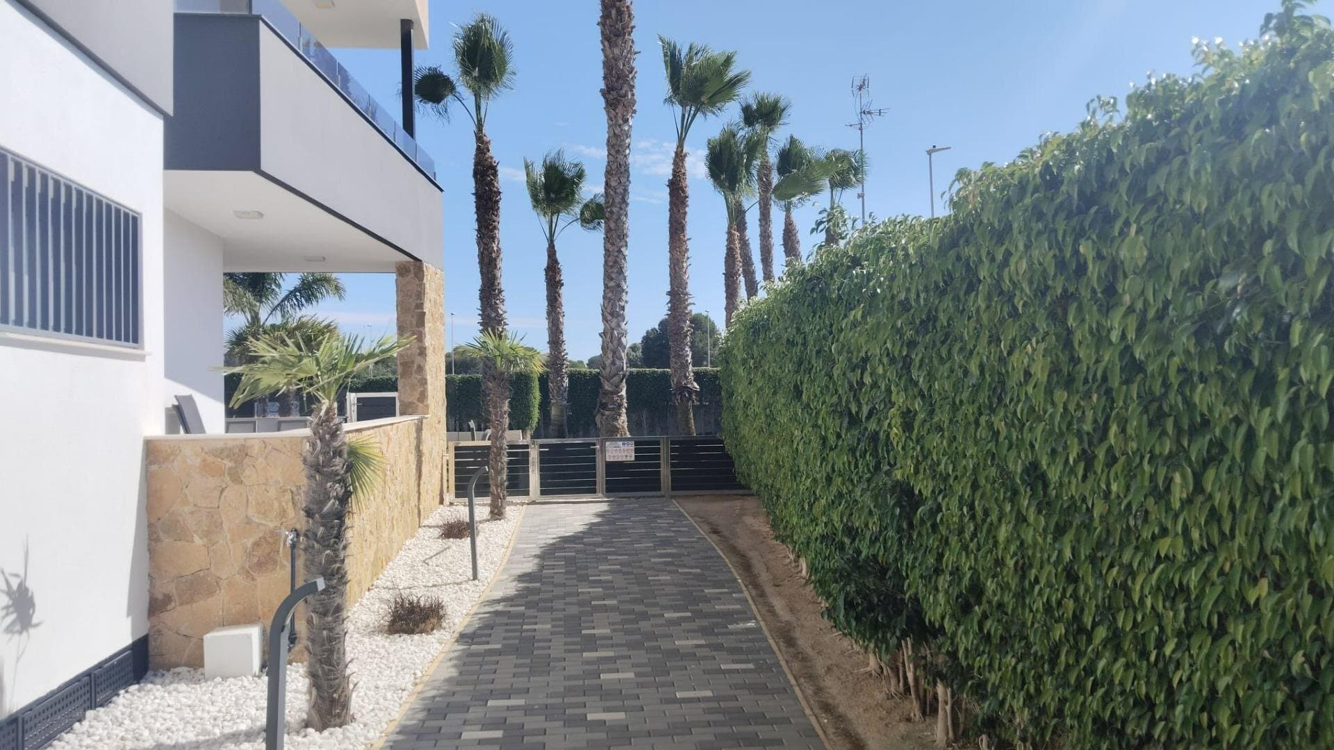 Apartamento de 2 Dormitorios en Pau 8, Orihuela Costa - 19