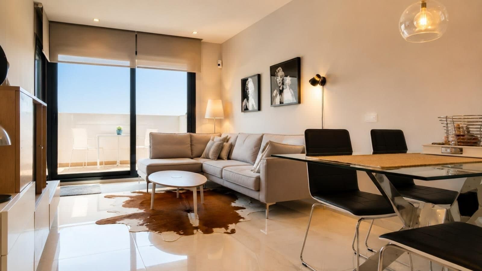Apartamento de 2 Dormitorios en Pau 8, Orihuela Costa - 2