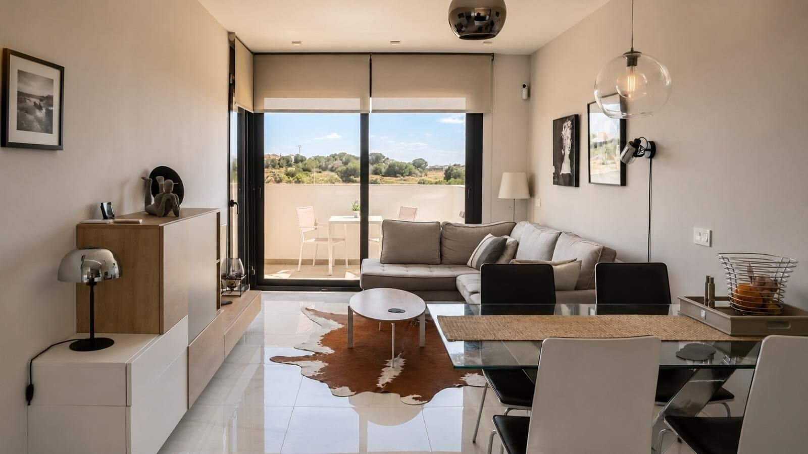 Apartamento de 2 Dormitorios en Pau 8, Orihuela Costa - 3