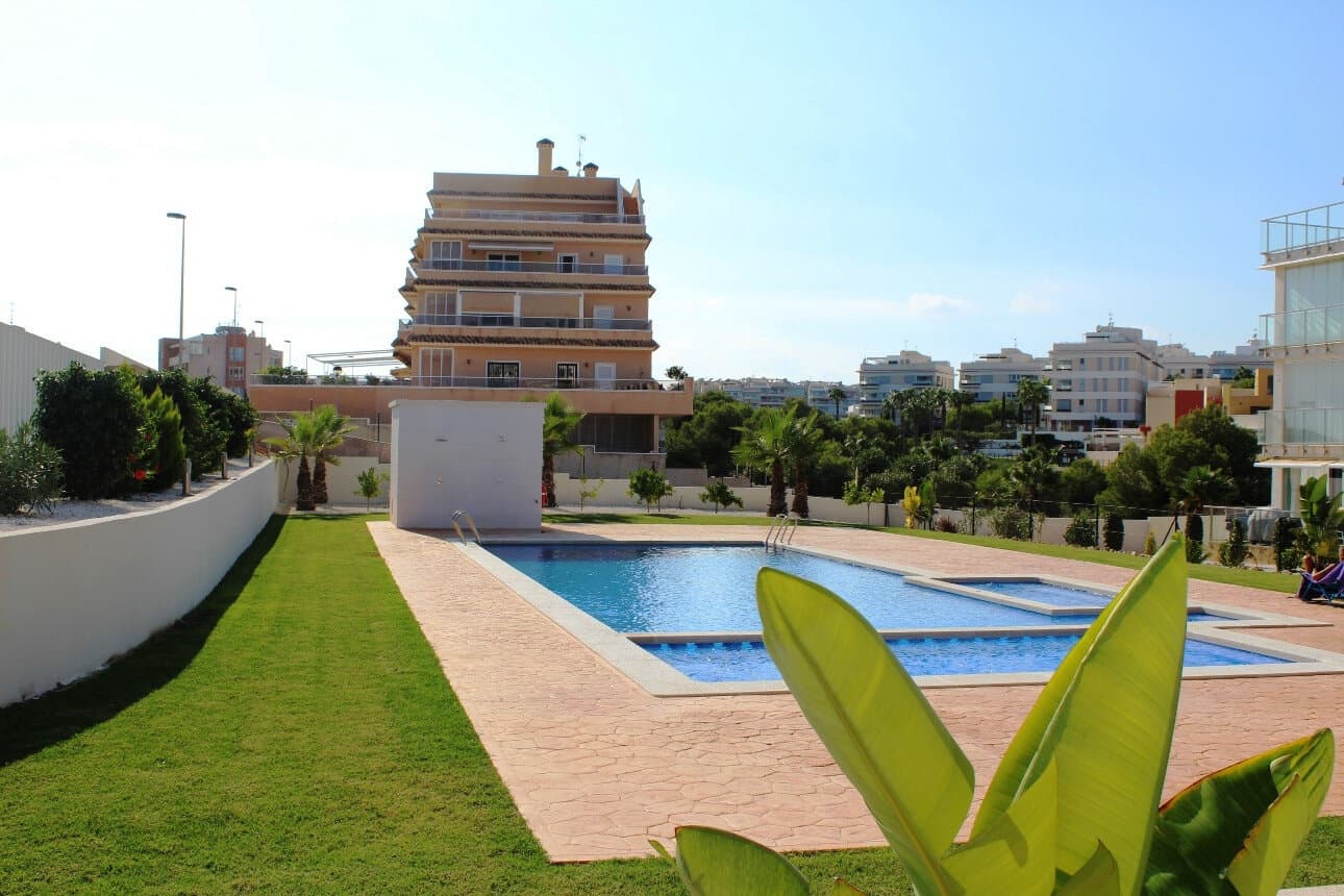 Apartamento de 2 Dormitorios en Los Dolses, Orihuela Costa - 22
