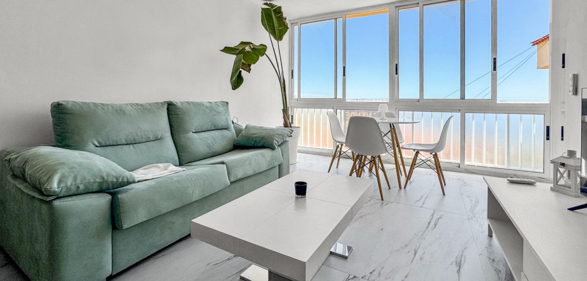 Apartamento de 1 Dormitorios en Punta Prima, Torrevieja - 13