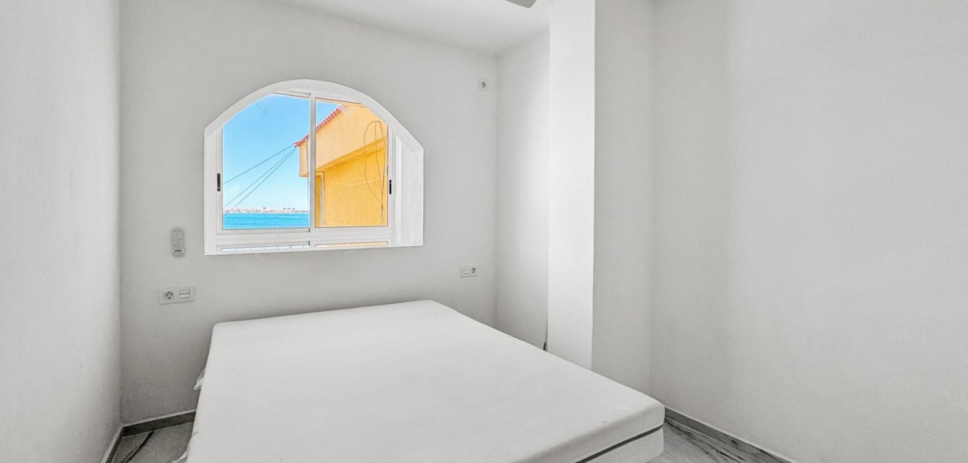Apartamento de 1 Dormitorios en Punta Prima, Torrevieja - 16