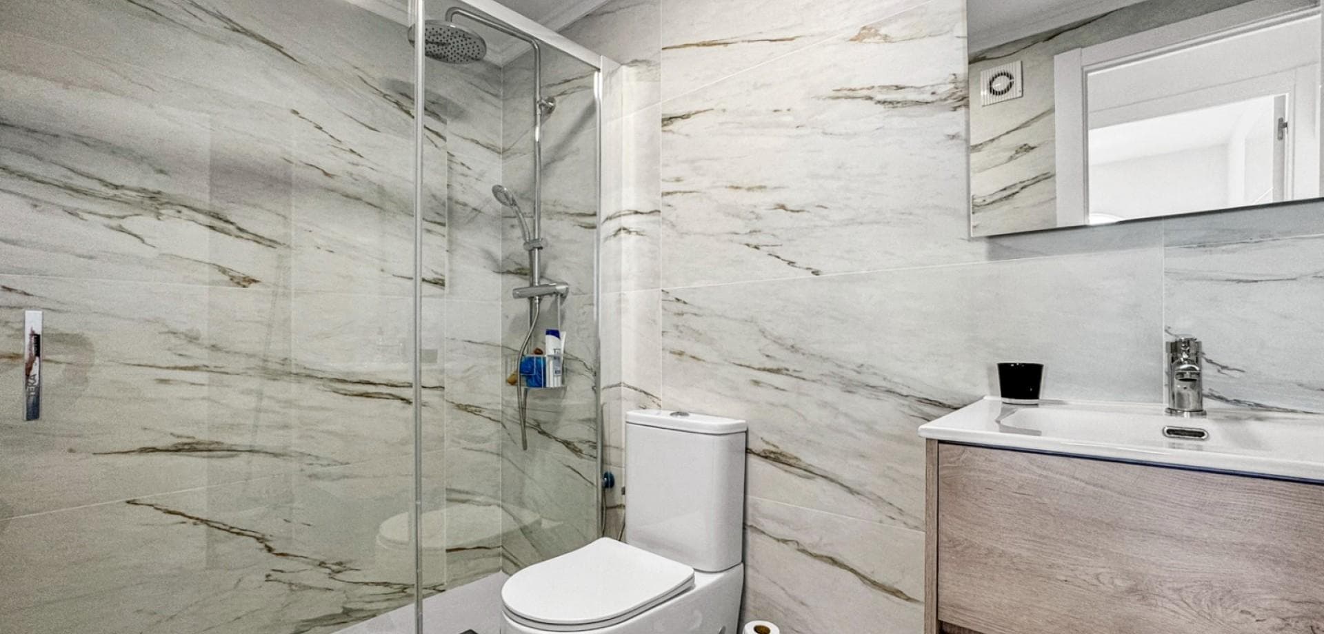 Apartamento de 1 Dormitorios en Punta Prima, Torrevieja - 4