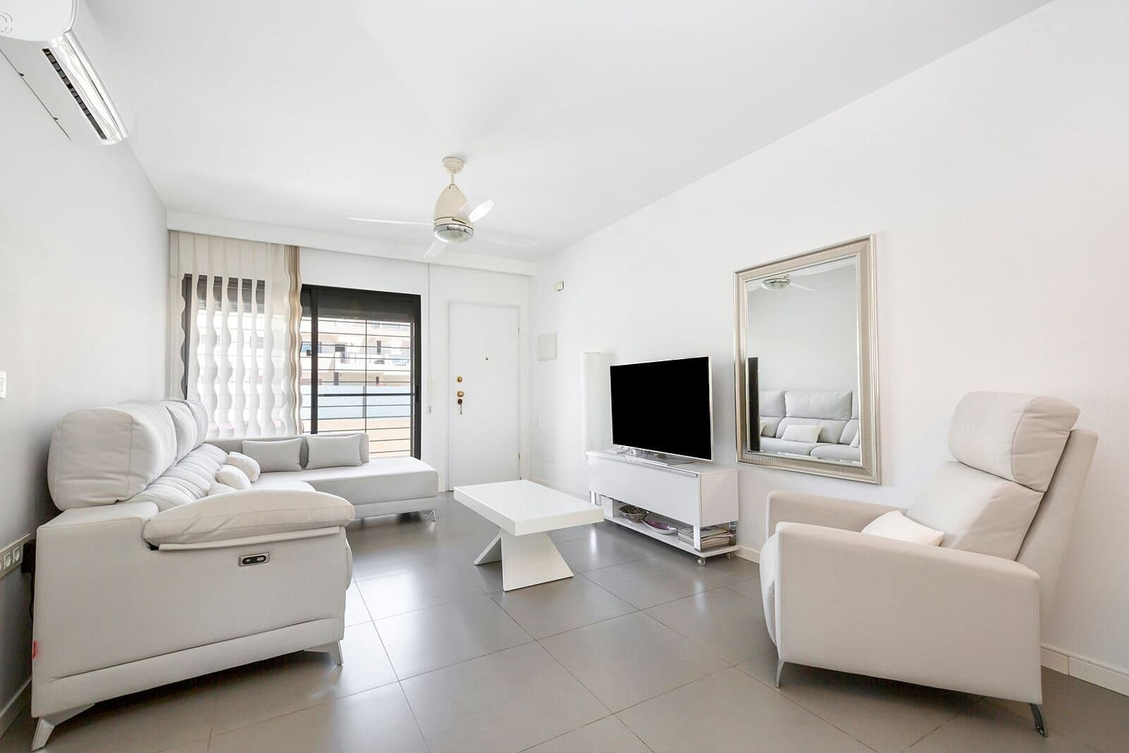 Apartamento de 4 Dormitorios en Torre de la Horadada, Pilar de la Horadada - 5