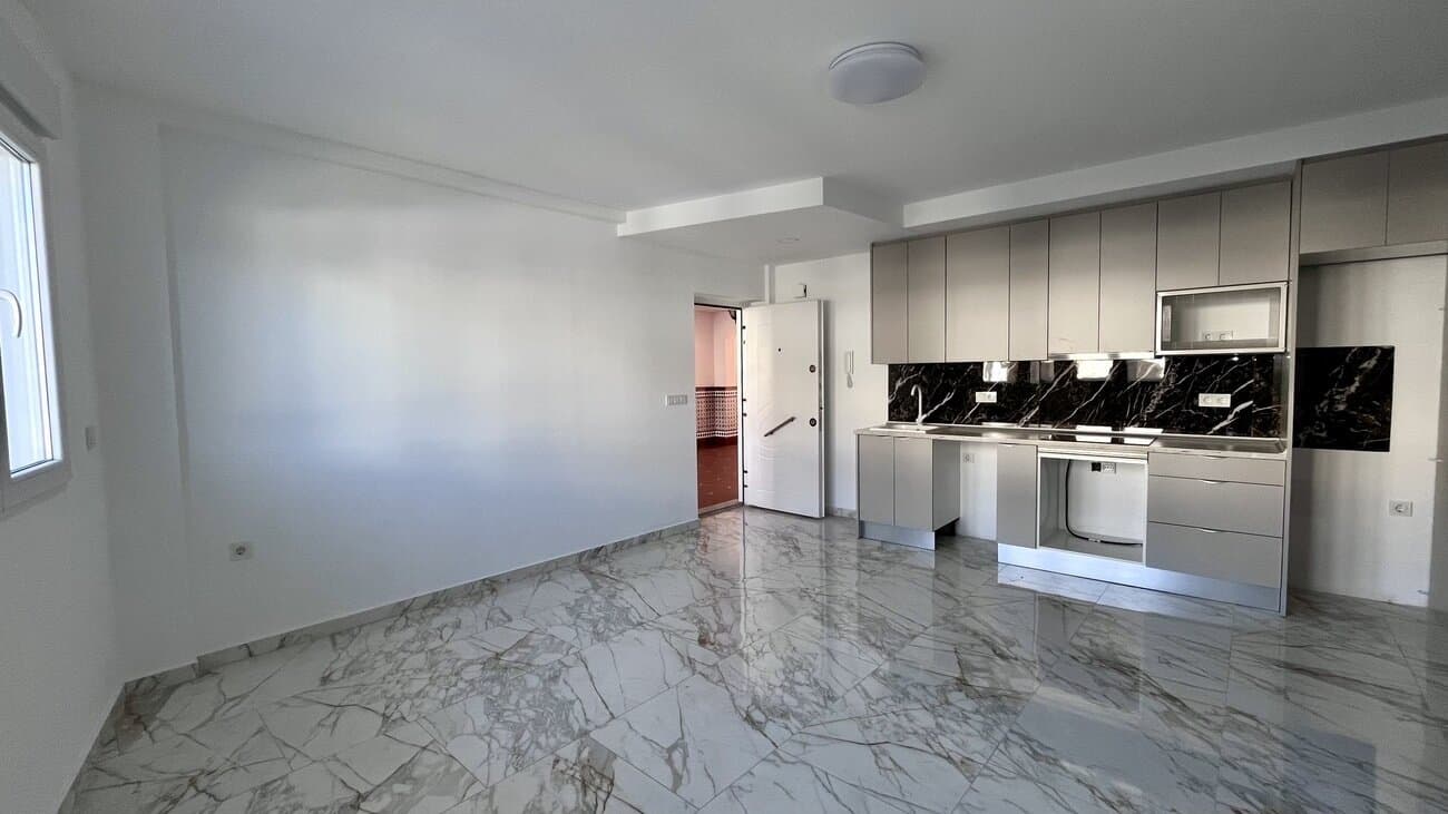 1-Bedroom Apartment in Centro, Torrevieja - 5