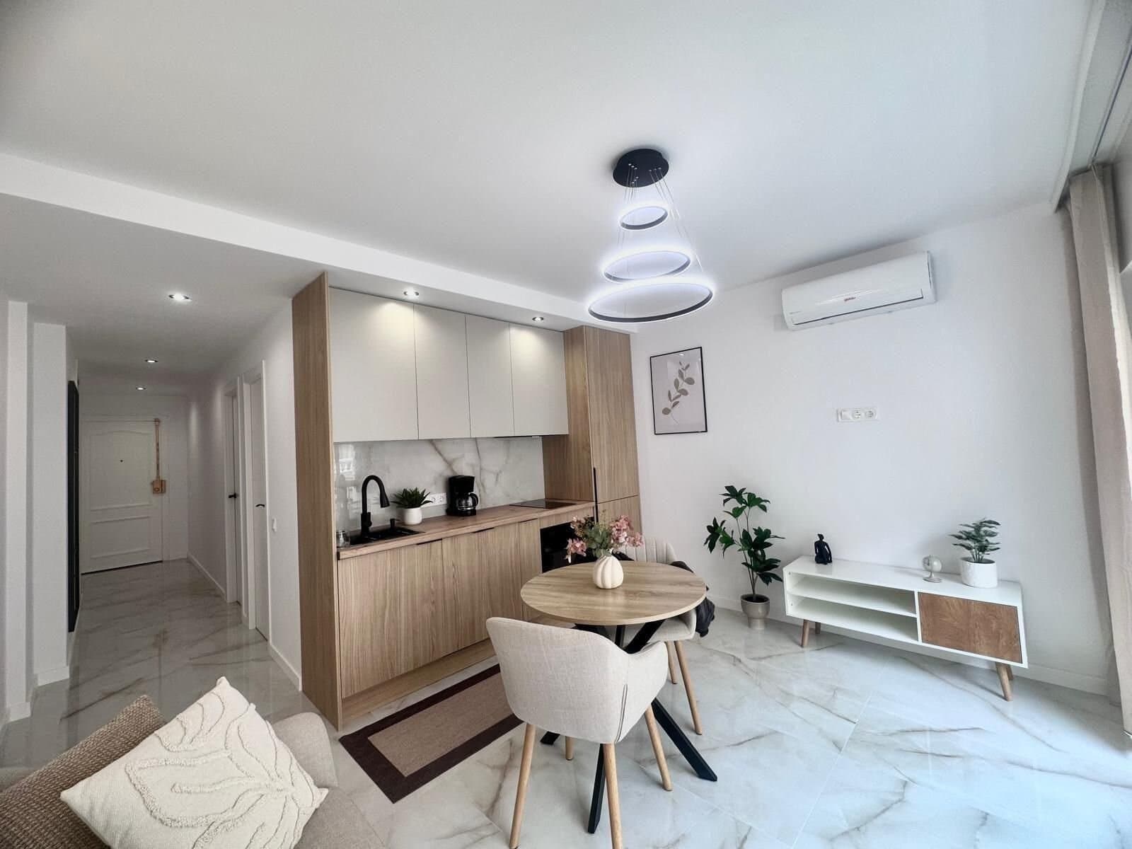 1-Bedroom Apartment in Estacion de Autobuses, Torrevieja - 11