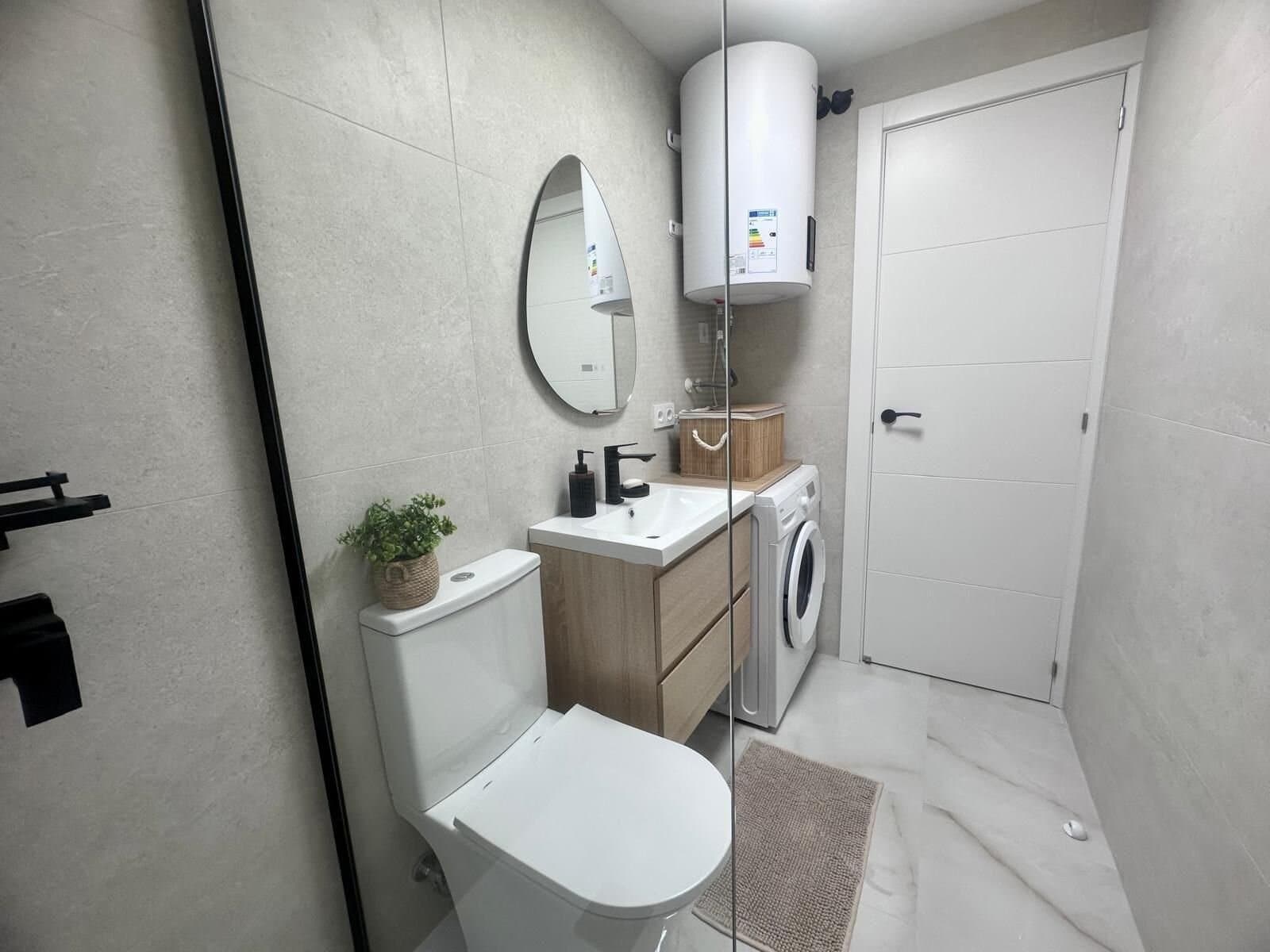 1-Bedroom Apartment in Estacion de Autobuses, Torrevieja - 9