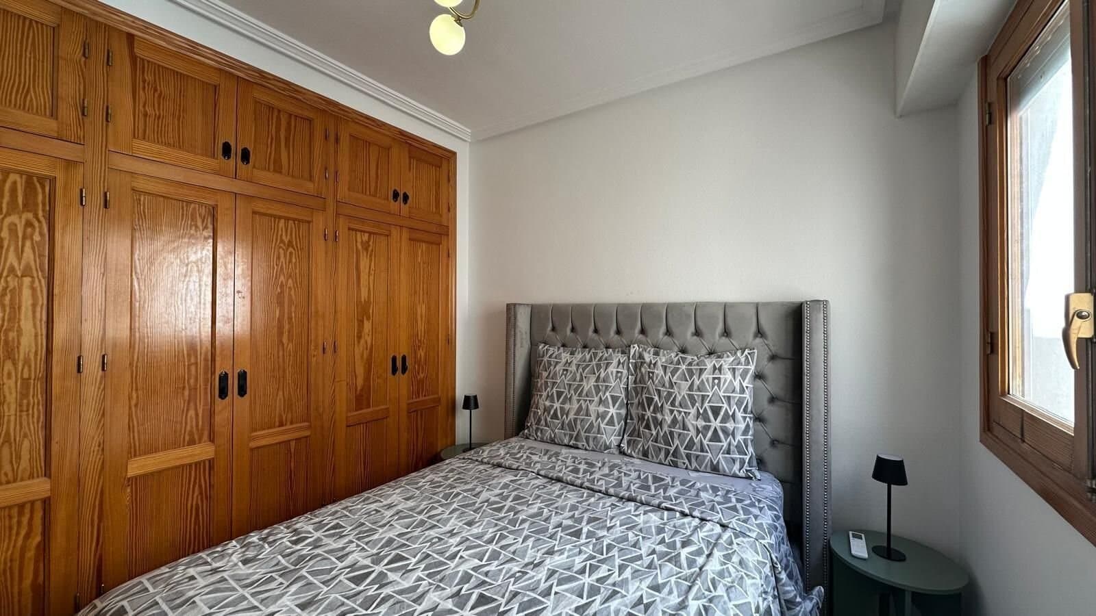 Apartamento de 2 Dormitorios en, Torrevieja - 15
