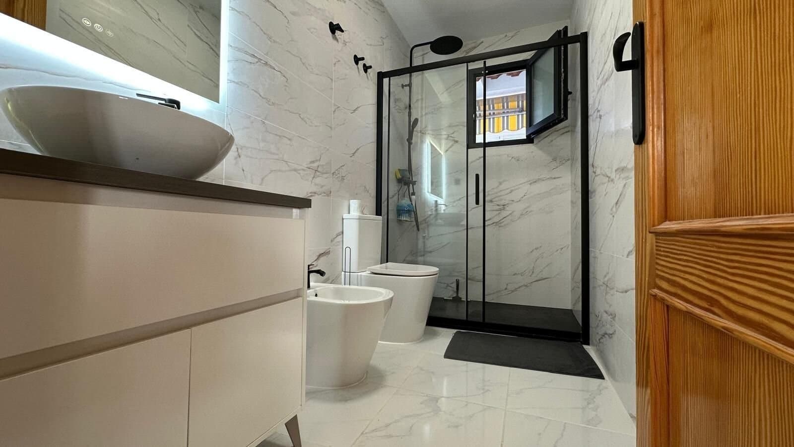 Apartamento de 2 Dormitorios en, Torrevieja - 22