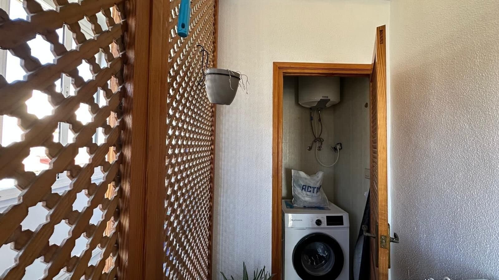 Apartamento de 2 Dormitorios en, Torrevieja - 30