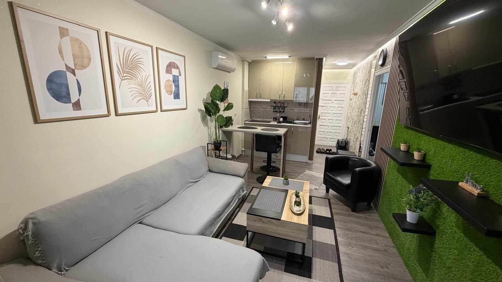 Apartamento de 1 Dormitorios en La Siesta - El Salado - Torreta, Torrevieja