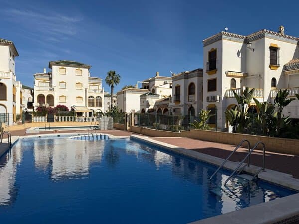 3-Bedroom Bungalow in Torre la Mata, Torrevieja