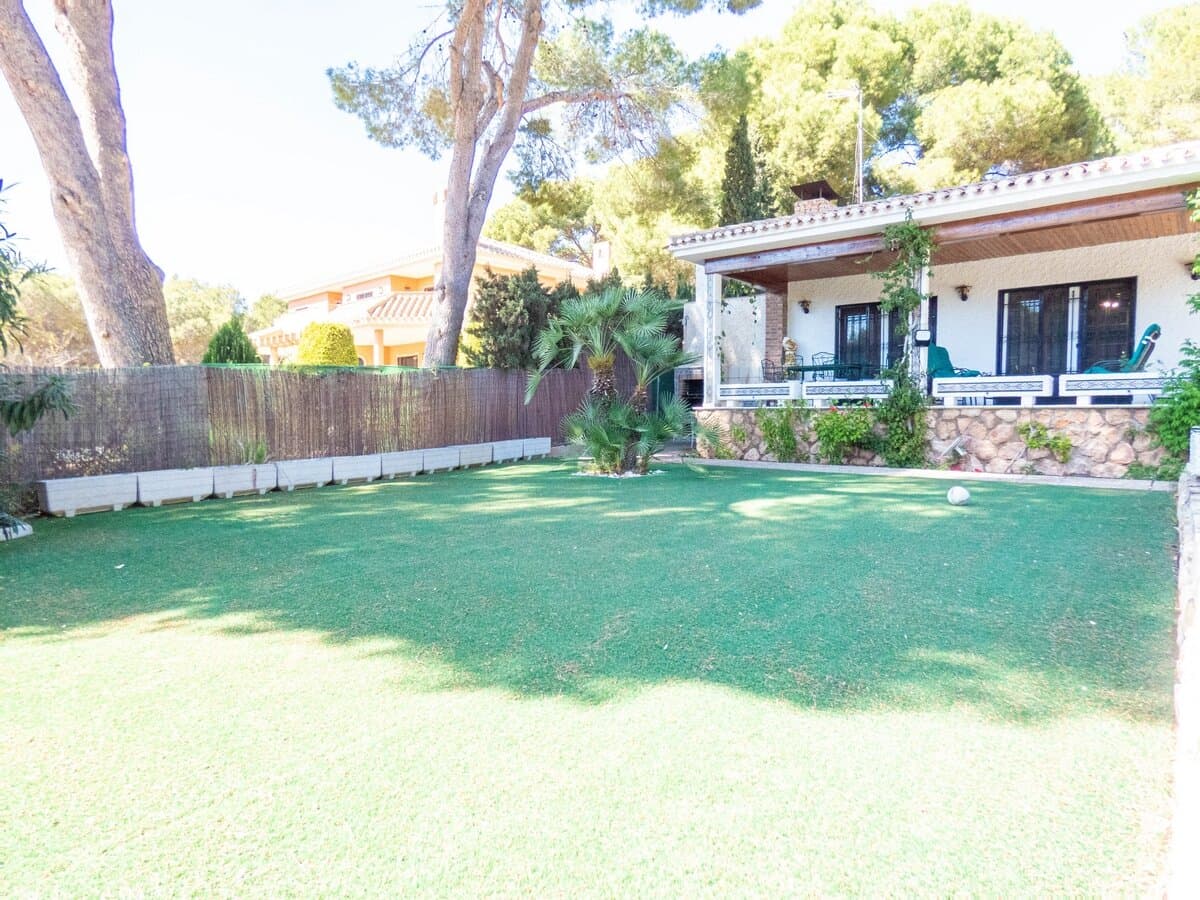 Villa de 6 Dormitorios en Aguamarina, Orihuela Costa - 27