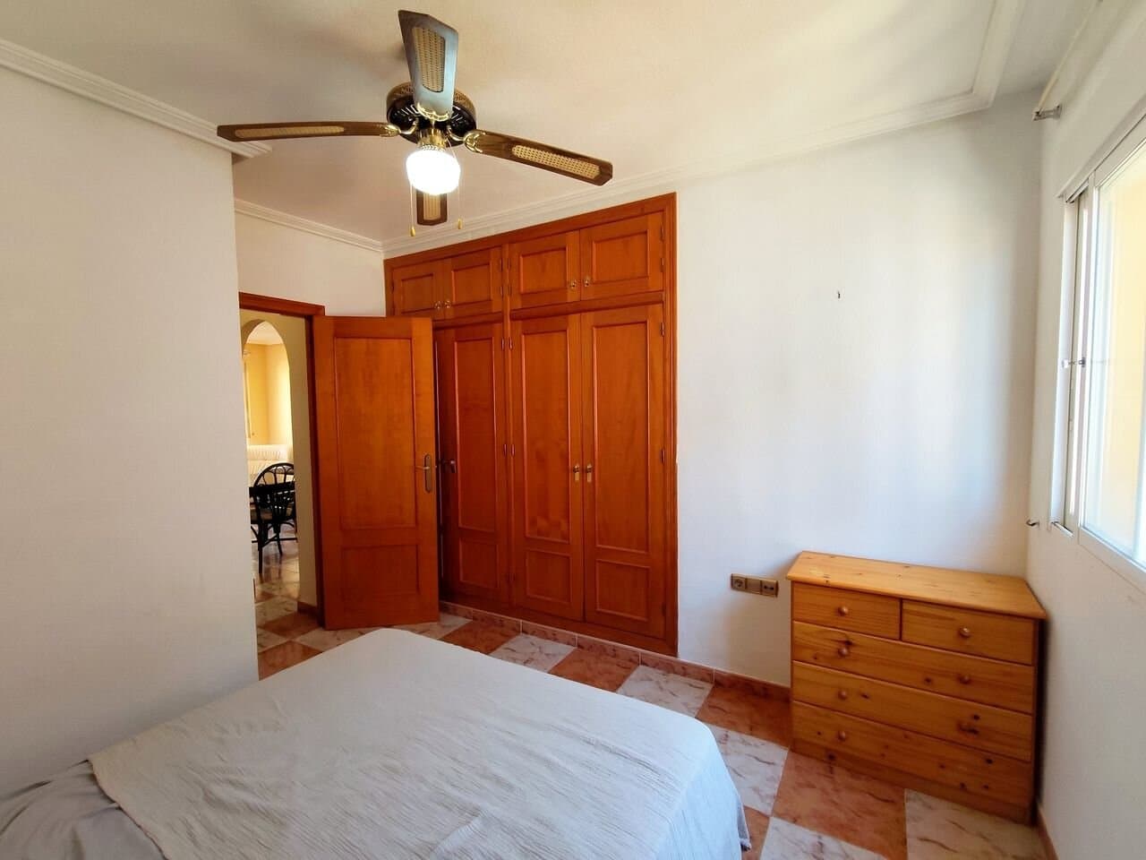 Apartamento de 2 Dormitorios en Villamartín-las Filipinas, Orihuela Costa - 10
