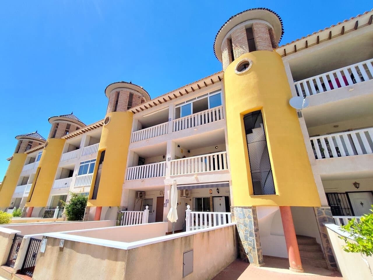 Apartamento de 2 Dormitorios en Villamartín-las Filipinas, Orihuela Costa - 22