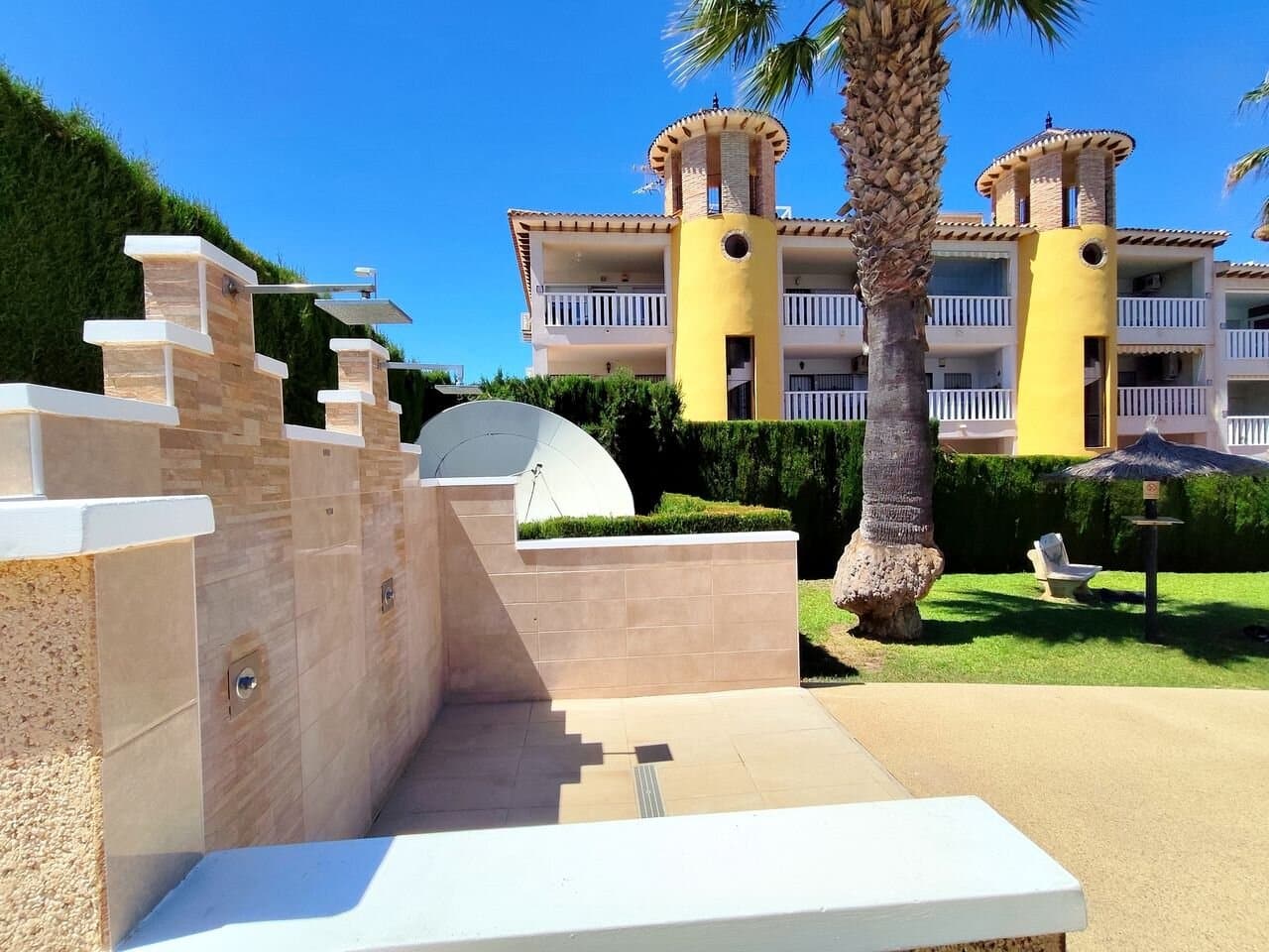 Apartamento de 2 Dormitorios en Villamartín-las Filipinas, Orihuela Costa - 23