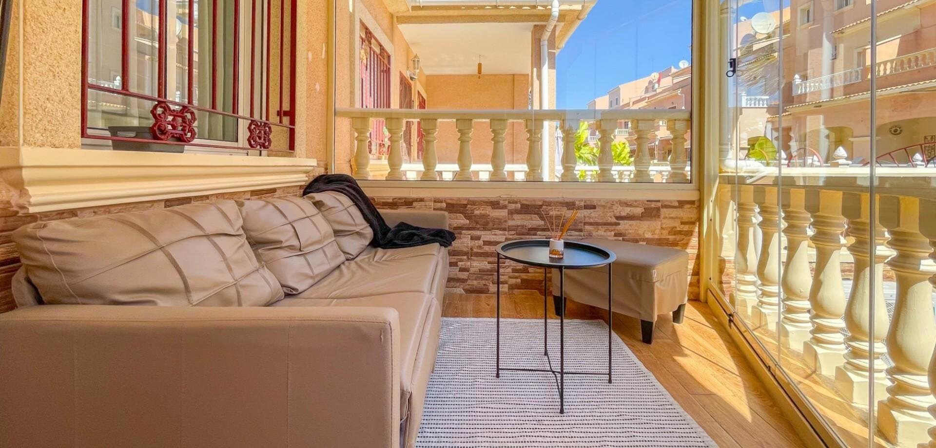 3-Bedroom House in La Zenia, Orihuela Costa - 3
