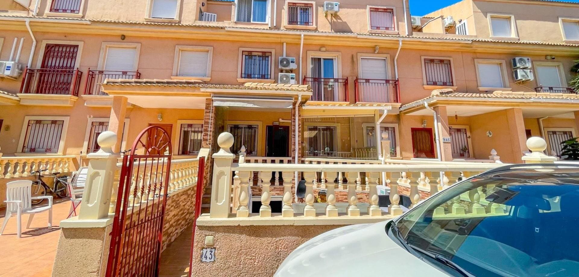 3-Bedroom House in La Zenia, Orihuela Costa - 31