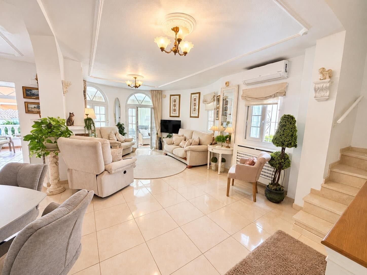 Villa de 3 Dormitorios en Villamartín-las Filipinas, Orihuela Costa - 14