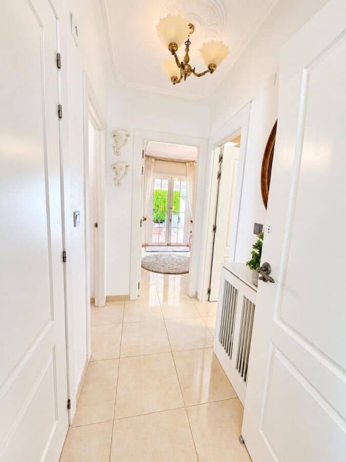 Villa de 3 Dormitorios en Villamartín-las Filipinas, Orihuela Costa - 23