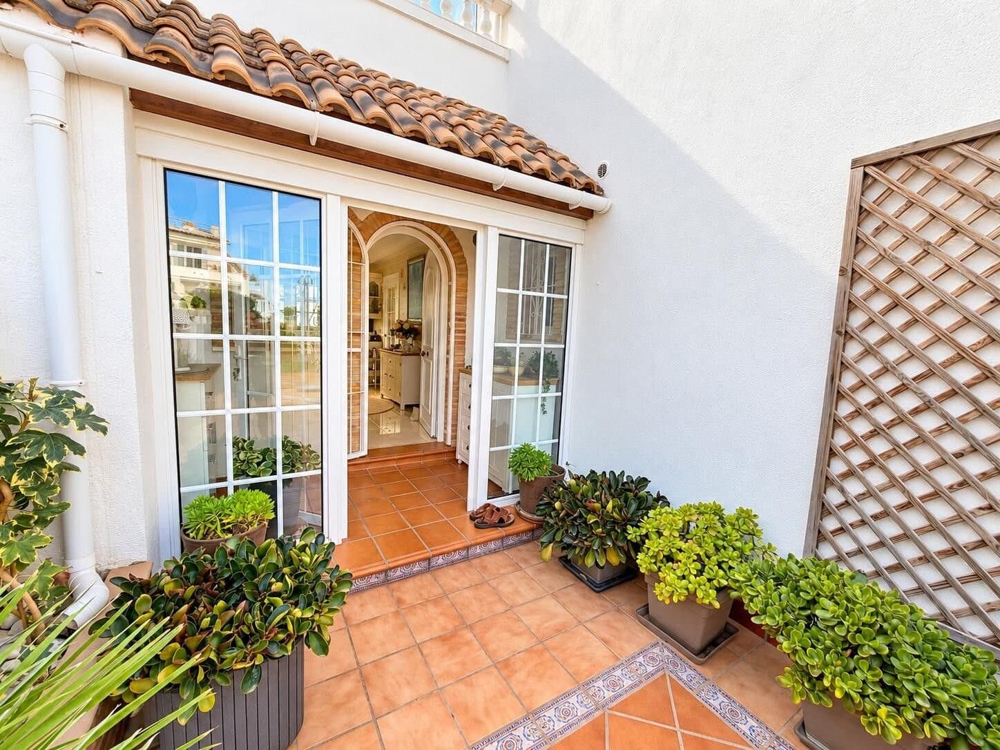 Villa de 3 Dormitorios en Villamartín-las Filipinas, Orihuela Costa - 6