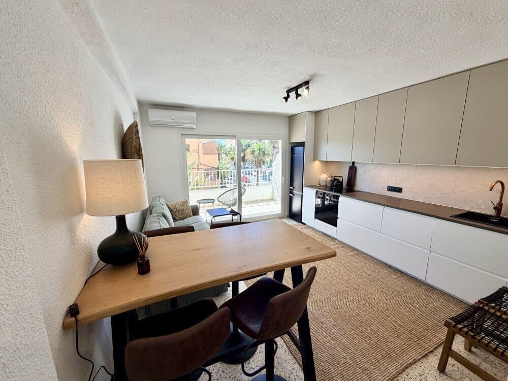2-Bedroom Apartment in Urbanizaciones, Guardamar del Segura - 13
