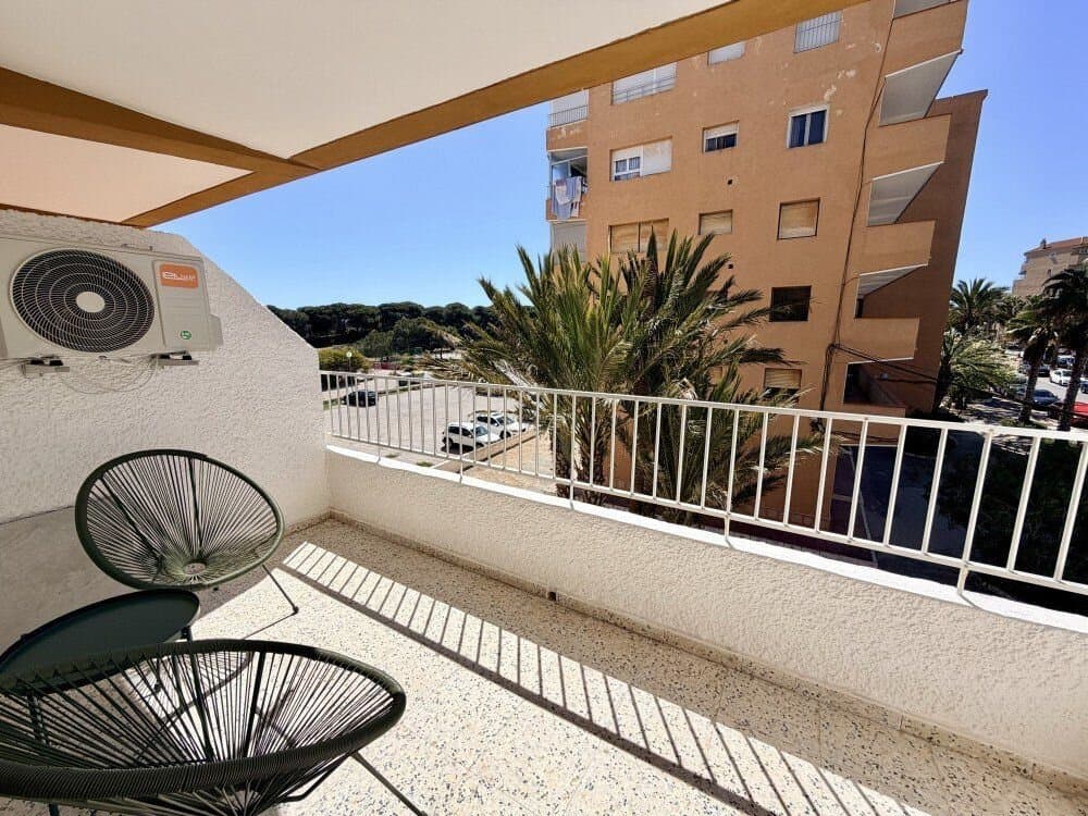 2-Bedroom Apartment in Urbanizaciones, Guardamar del Segura - 9