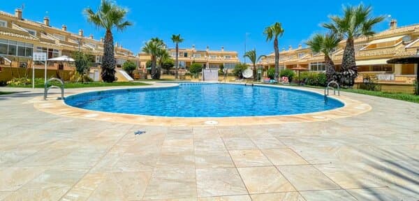 Casa de 4 Dormitorios en Los Balcones - Los Altos del Edén, Torrevieja