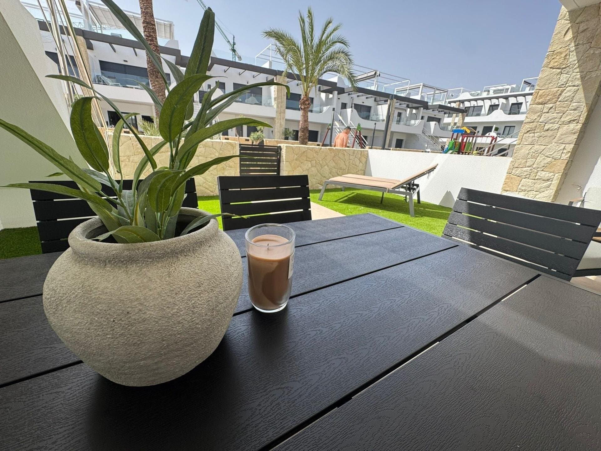 Apartamento de 3 Dormitorios en Rocio del Mar, Orihuela Costa - 31
