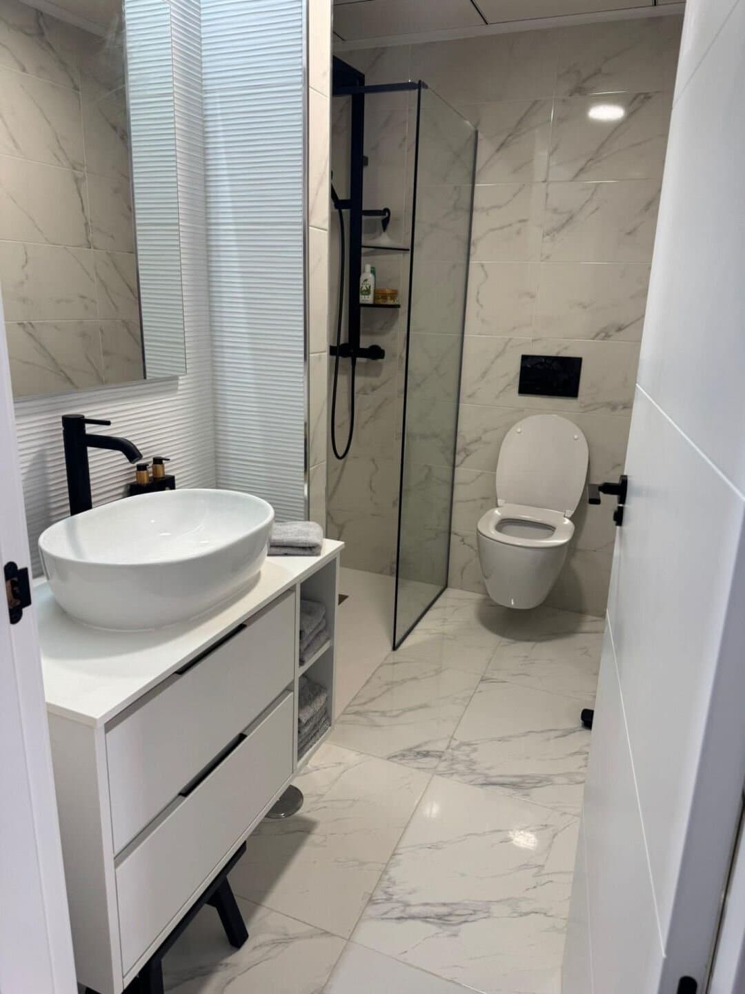 Apartamento de 3 Dormitorios en Rocio del Mar, Orihuela Costa - 37