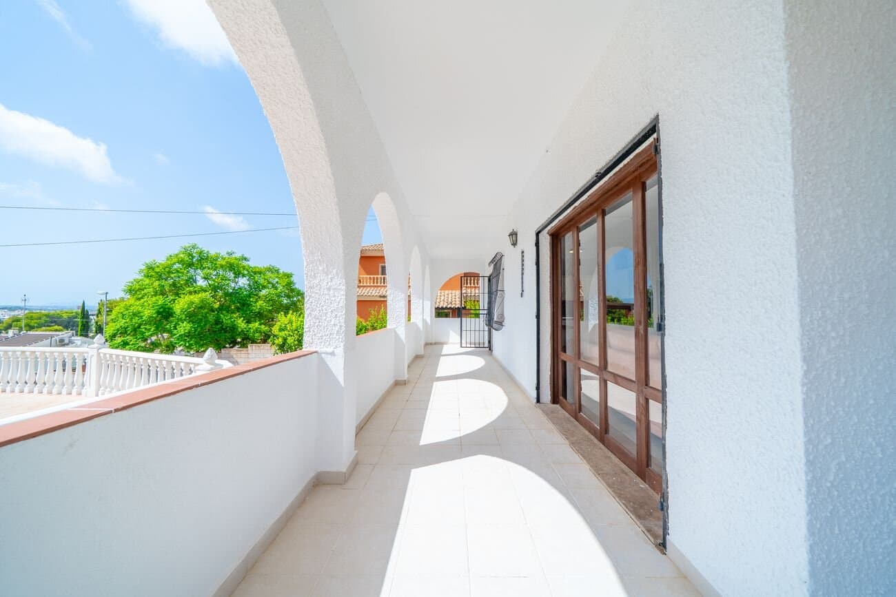 5-Bedroom Villa in La Siesta, Torrevieja - 30