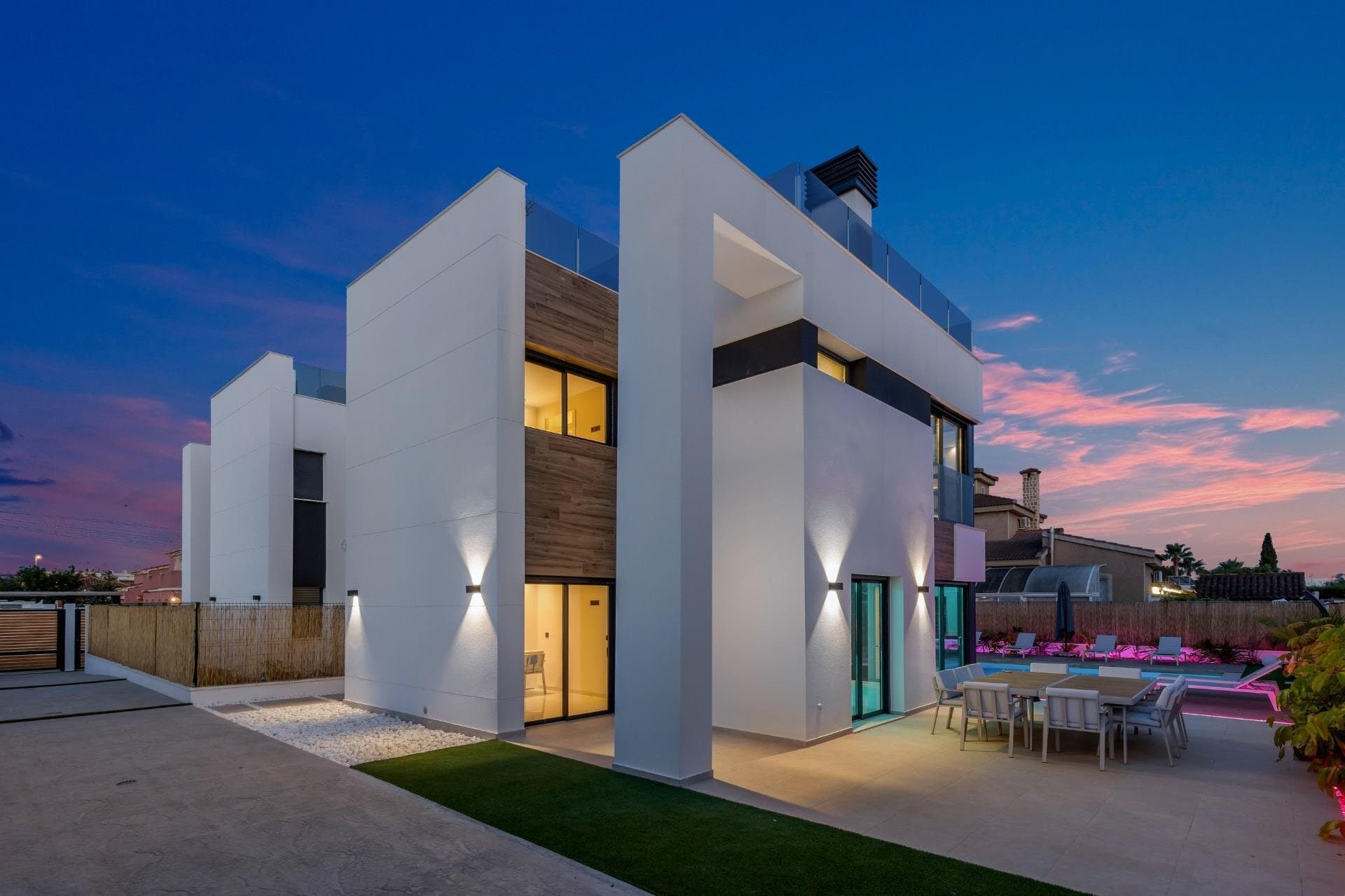 3-Bedroom Villa in Torreta Florida, Torrevieja - 11