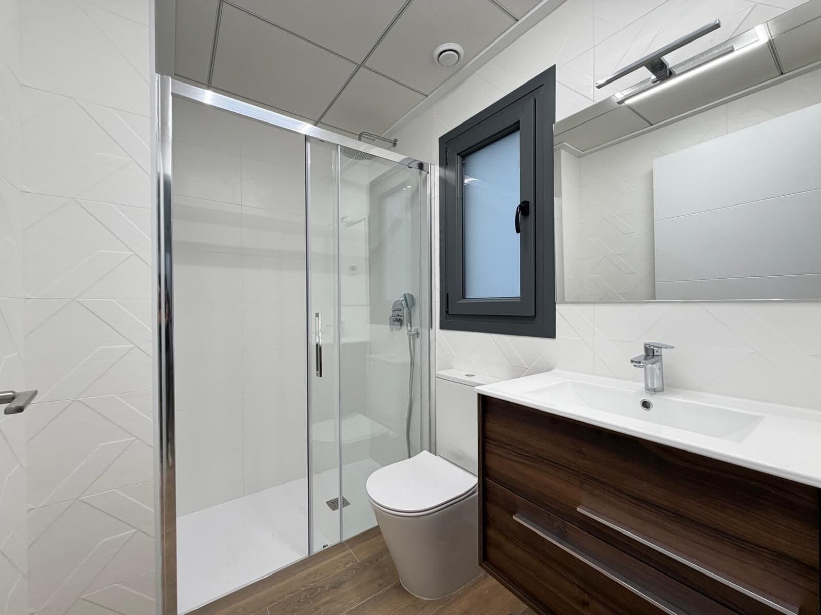 2-Bedroom Apartment in Estacion de Autobuses, Torrevieja - 12