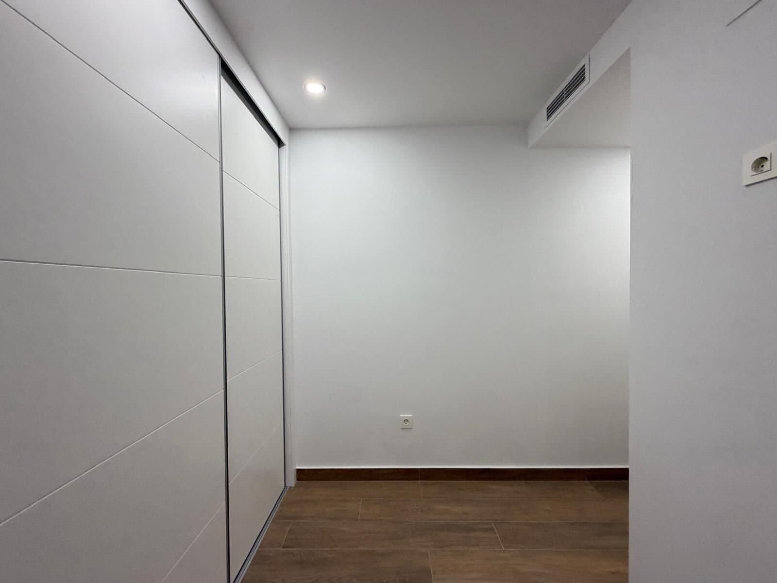 2-Bedroom Apartment in Estacion de Autobuses, Torrevieja - 23