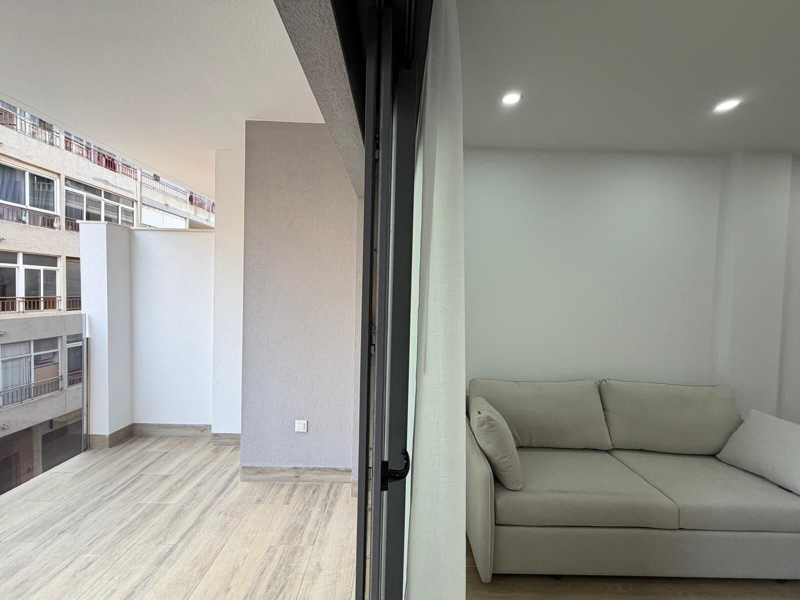 2-Bedroom Apartment in Estacion de Autobuses, Torrevieja - 48