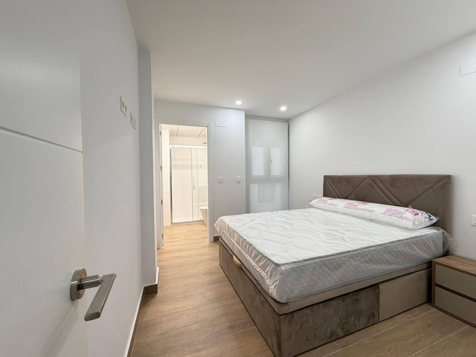 2-Bedroom Apartment in Estacion de Autobuses, Torrevieja - 5