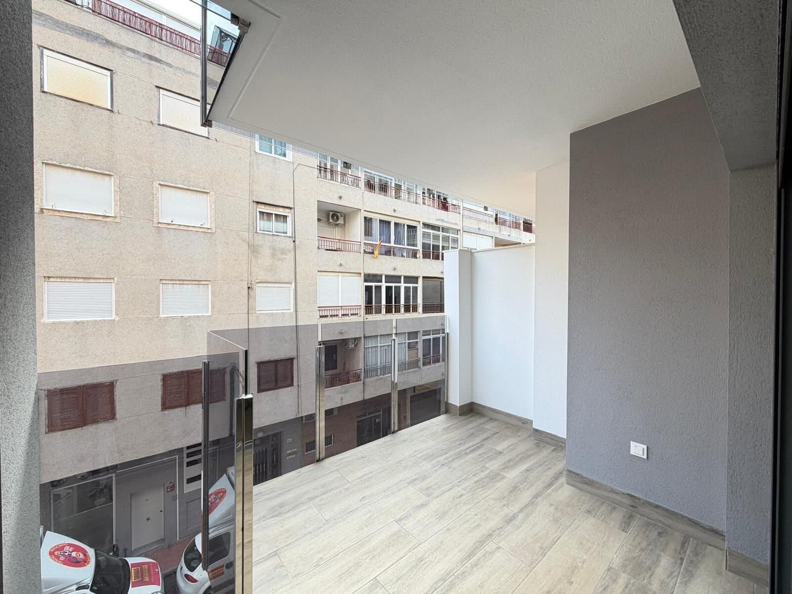 2-Bedroom Apartment in Estacion de Autobuses, Torrevieja - 50