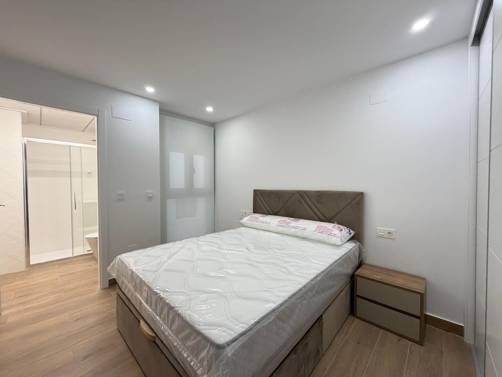 2-Bedroom Apartment in Estacion de Autobuses, Torrevieja - 6