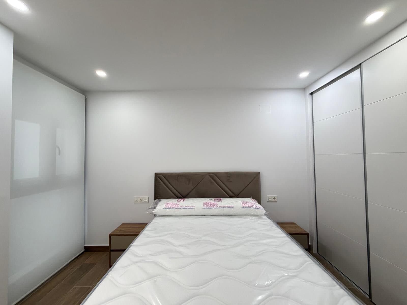 2-Bedroom Apartment in Estacion de Autobuses, Torrevieja - 9