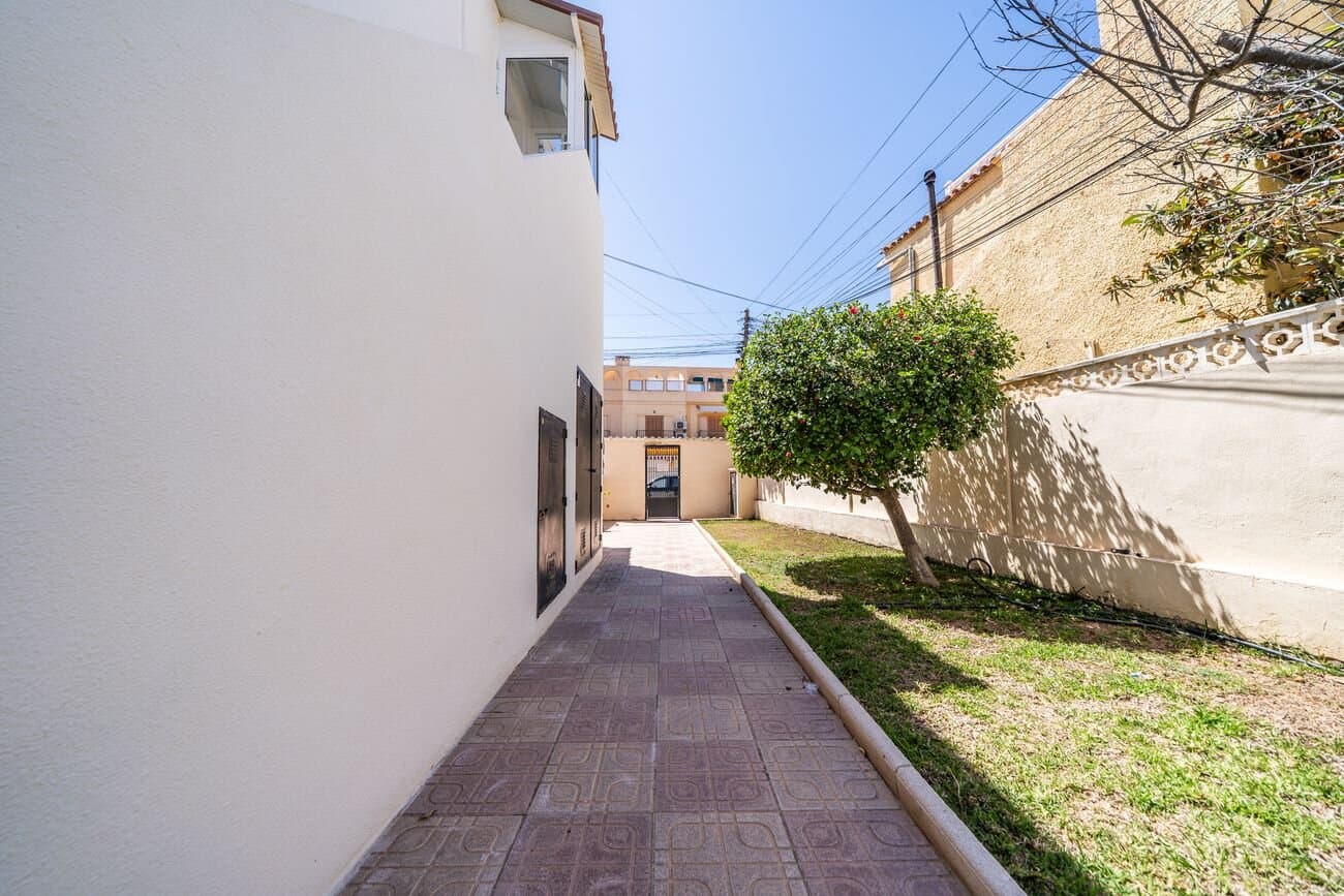 Apartamento de 1 Dormitorios en Centro, Torrevieja - 42