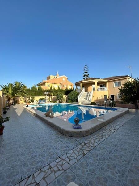3-Bedroom Villa in Centro, Torrevieja