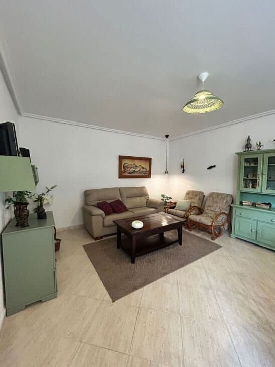 3-Bedroom Villa in Centro, Torrevieja - 10