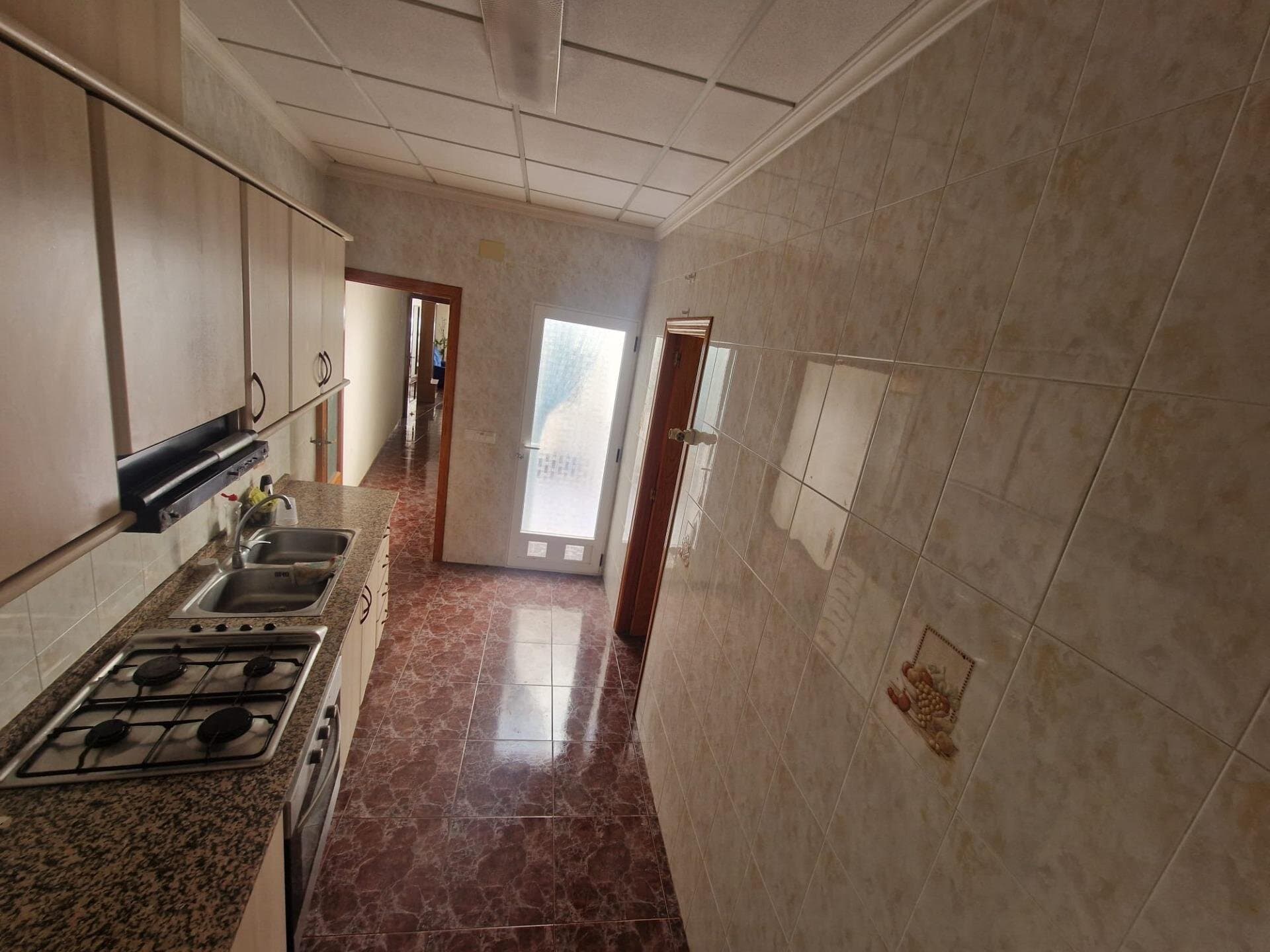 4-Bedroom House in Torrevieja, Torrevieja - 12